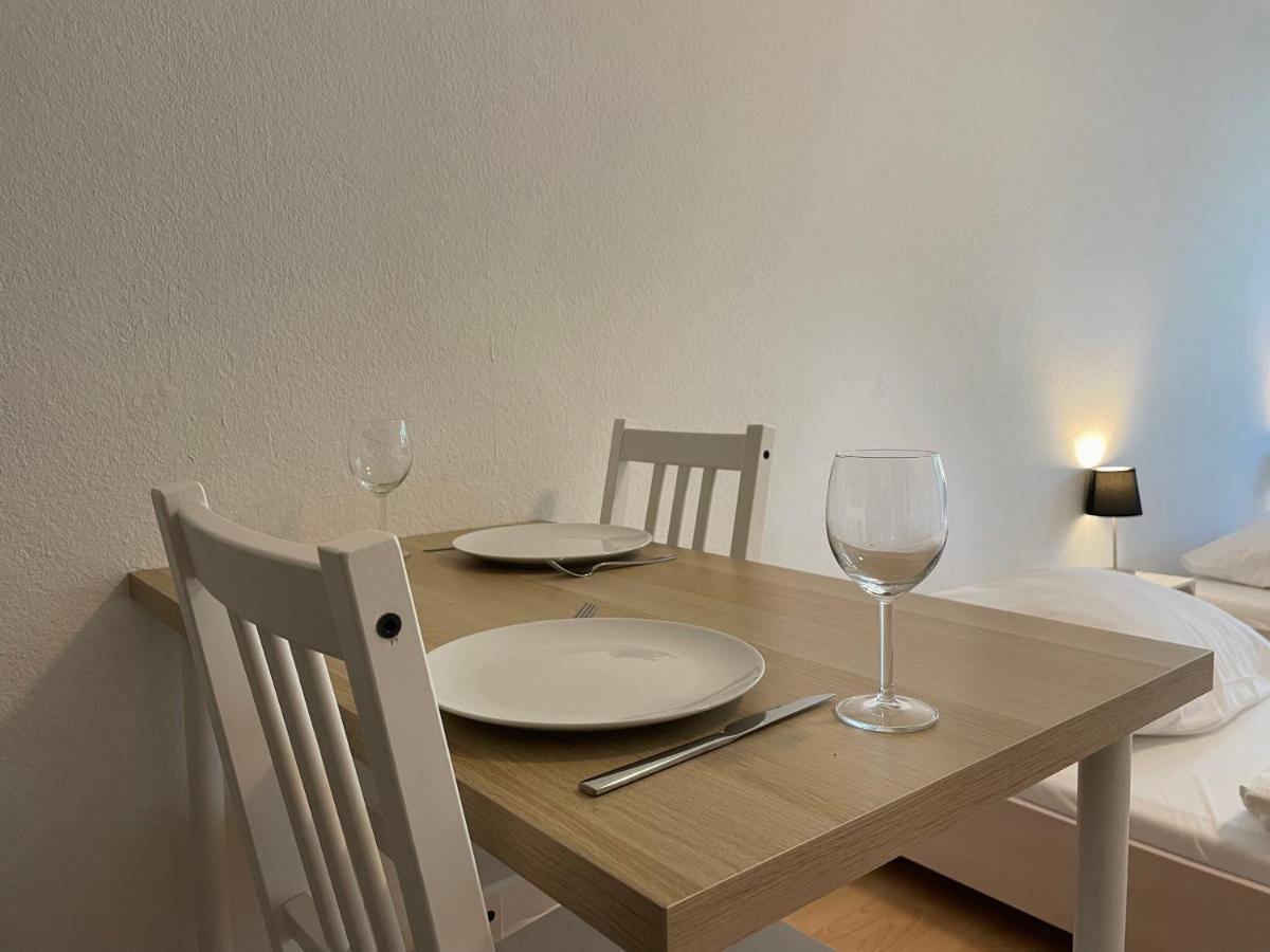 Stadtnahe Wohnung Mit Terrasse Hoechberg Exterior photo